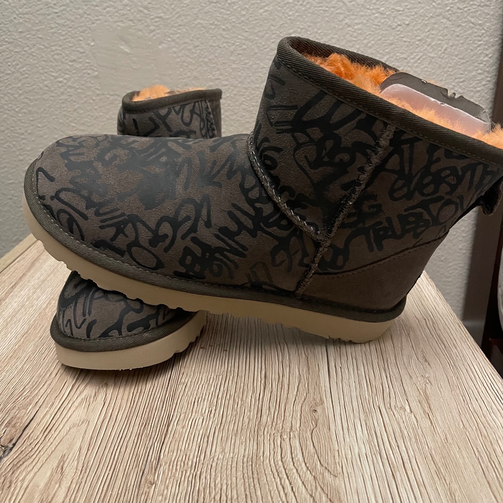 Ugg